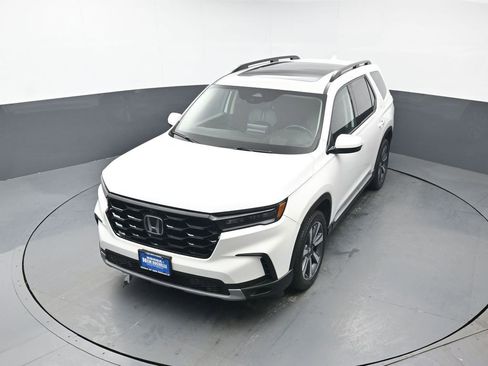 Used 2023 Honda Pilot Elite image 36