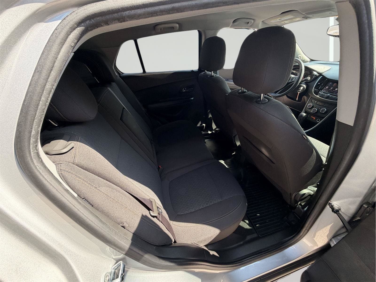 Used 2022 Chevrolet Trax LS w/ Tint and Cruise Package FWD image 32
