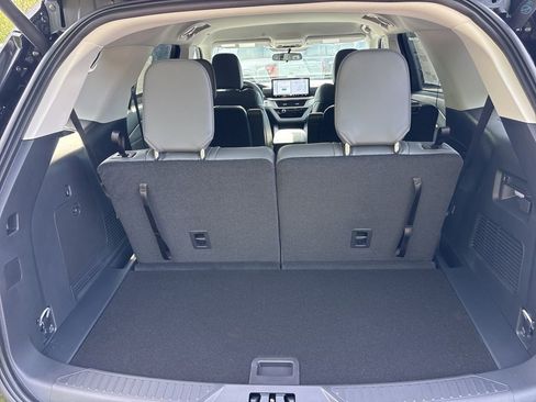New 2026 Ford Explorer Active RWD image 20