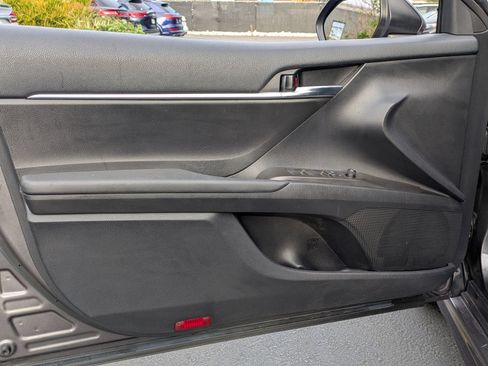 Used 2023 Toyota Camry SE FWD image 16