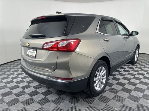 Used 2018 Chevrolet Equinox LT image 3
