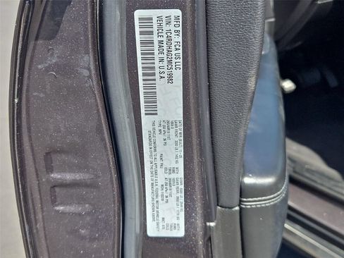 Used 2021 Dodge Durango SXT w/ 3rd Row Seating Group RWD image 25
