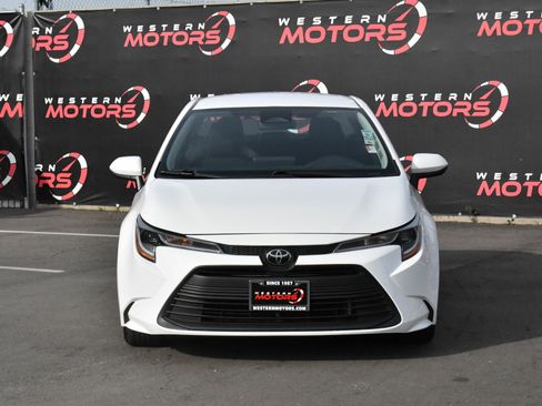 Used 2024 Toyota Corolla LE image 2