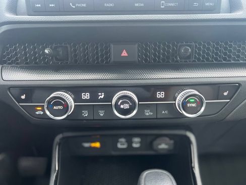Used 2024 Honda CR-V EX image 17