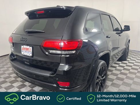 Used 2021 Jeep Grand Cherokee Laredo X AWD/4WD image 4