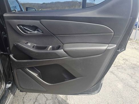 Used 2018 Chevrolet Traverse LT w/ LPO, Floor Liner Package image 9