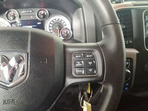 Used 2013 RAM 1500 Classic SLT w/ Premium Display Pkg AWD/4WD image 18