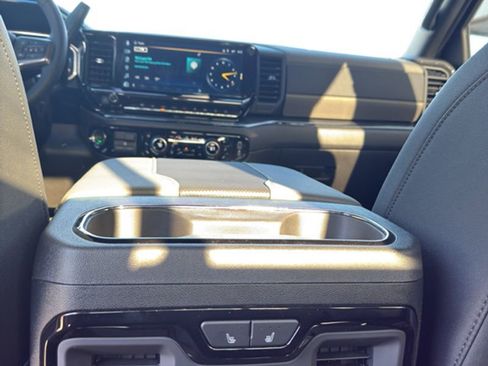 Used 2026 Chevrolet Silverado 2500 ZR2 image 11