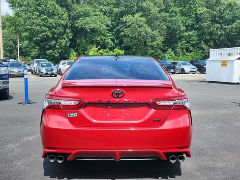 Used 2020 Toyota Camry XSE FWD image 4