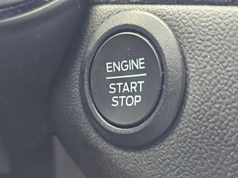 Used 2024 Ford Escape ST-Line image 23