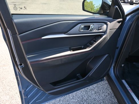 New 2026 Ford Explorer ST-Line w/ ST-Line Street Pack RWD image 15