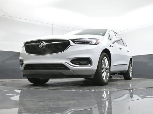 Used 2020 Buick Enclave Essence w/ Sound and Sites Package image 40