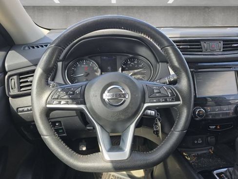 Used 2019 Nissan Rogue S w/ Special Edition Package FWD image 21