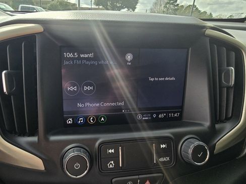 Used 2024 GMC Terrain Denali image 28