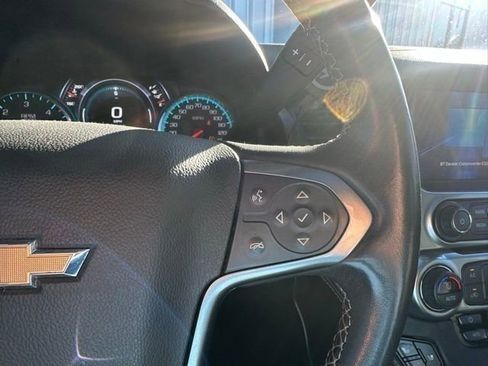 Used 2019 Chevrolet Suburban Premier image 26