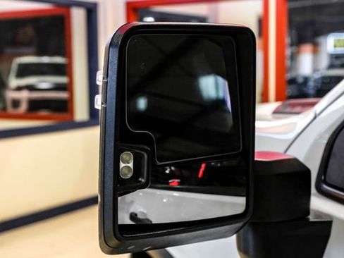 Used 2021 Chevrolet Silverado 2500 Custom w/ Custom Value Package image 38