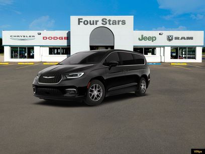 New 2026 Chrysler Pacifica Select