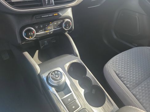 Certified 2022 Ford Escape SE w/ Convenience Package image 32