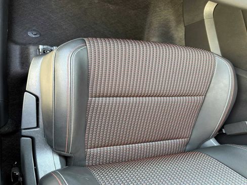 Used 2025 Nissan Kicks SR image 9