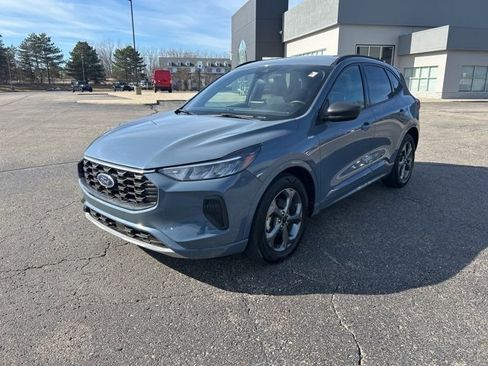 Used 2023 Ford Escape ST-Line image 1