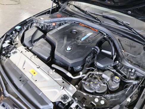 Used 2022 BMW 330e xDrive w/ M Sport Package image 46