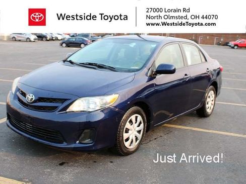 Used 2011 Toyota Corolla LE FWD image 1