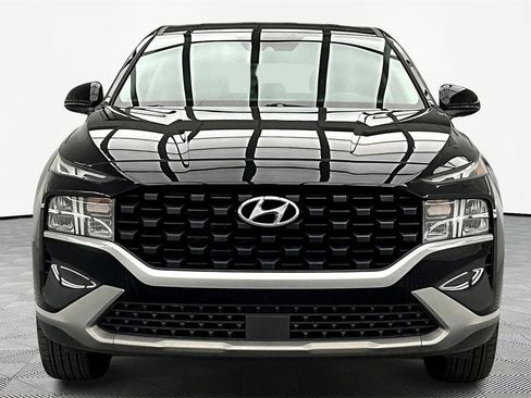 Used 2023 Hyundai Santa Fe SE image 3