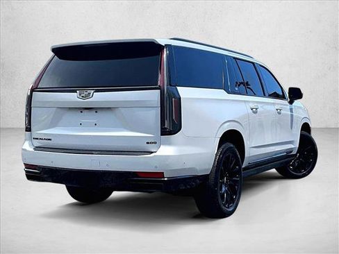 Used 2022 Cadillac Escalade ESV Sport w/ Touring Package RWD image 2