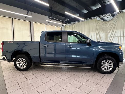 Certified 2024 Chevrolet Silverado 1500 LT AWD/4WD image 3