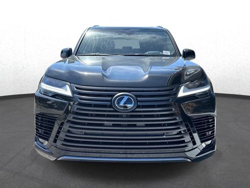 New 2025 Lexus LX 700h Overtrail image 8