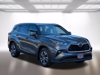 Certified 2020 Toyota Highlander XLE