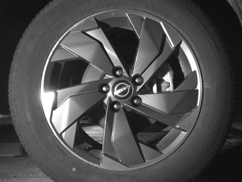 Used 2025 Nissan Rogue SV image 13