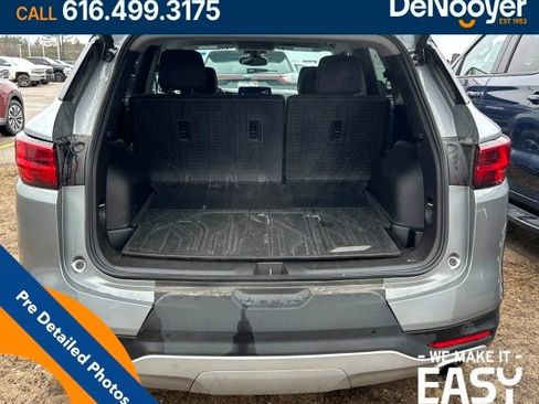 Used 2024 Chevrolet Blazer LT w/ Convenience Package FWD image 11
