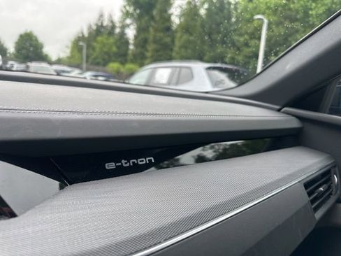 Used 2024 Audi Q8 e-tron Prestige w/ Prestige Package AWD/4WD image 11