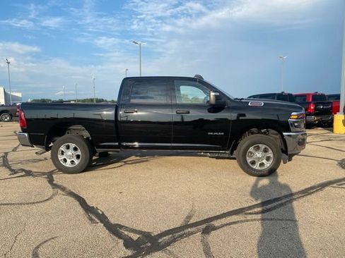 Used 2025 RAM 2500 Big Horn w/ Safety Group AWD/4WD image 3