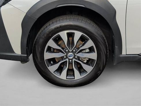 Used 2024 Subaru Outback Touring AWD/4WD image 2