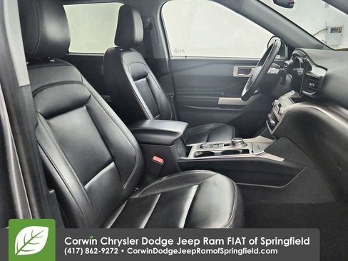 Used 2024 Ford Explorer XLT w/ Equipment Group 202A image 33