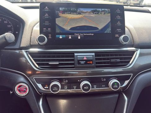 Used 2019 Honda Accord Sport image 13