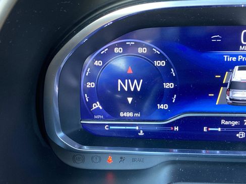 Used 2024 Chevrolet Suburban High Country w/ Premium Package 2 image 33