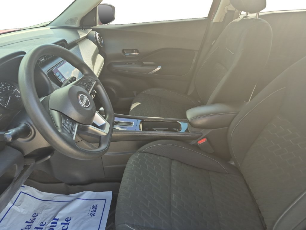 Used 2022 Nissan Kicks SV FWD image 9