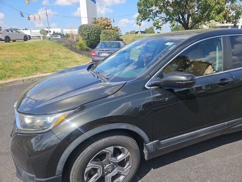 Used 2017 Honda CR-V EX image 4