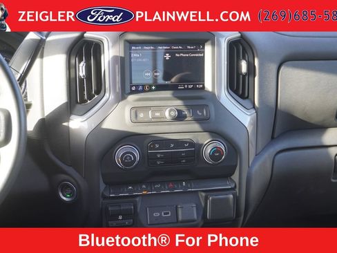 Used 2023 Chevrolet Silverado 1500 Custom AWD/4WD image 15