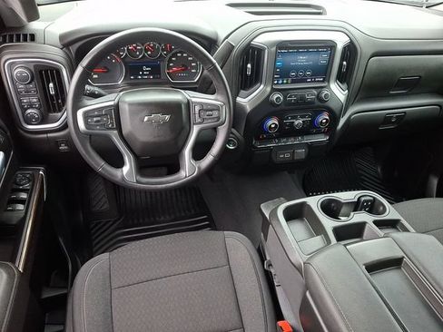 Used 2022 Chevrolet Silverado 1500 RST w/ Z71 Off-Road Package AWD/4WD image 2