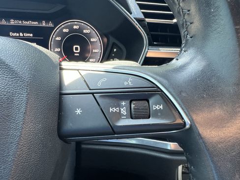 Used 2019 Audi Q3 2.0T Premium Plus w/ Premium Plus Package AWD/4WD image 20