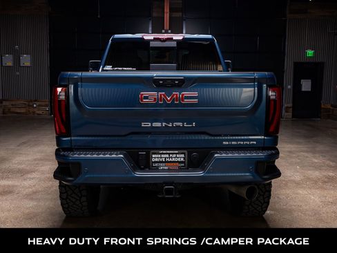 Used 2025 GMC Sierra 2500 Denali w/ Denali Reserve Package image 8