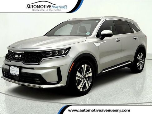 Used 2022 Kia Sorento SX Prestige AWD/4WD image 1