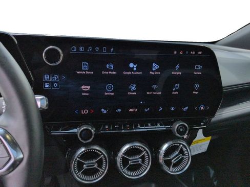 Used 2024 Chevrolet Blazer EV LT AWD/4WD image 14