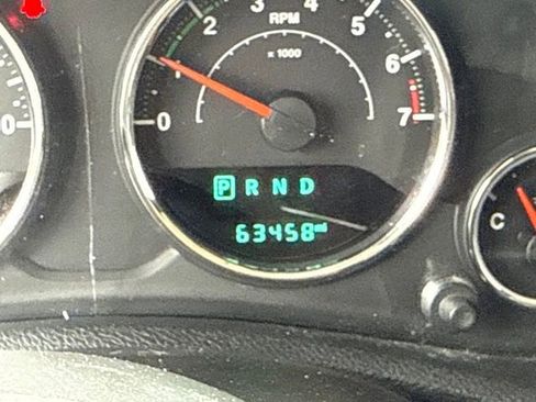 Used 2015 Jeep Wrangler Unlimited Sahara AWD/4WD image 14