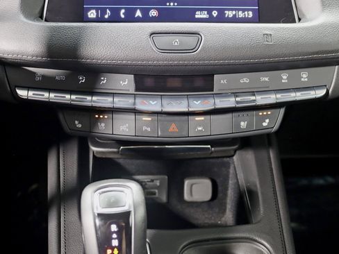 Used 2019 Cadillac XT4 Premium Luxury w/ Enhanced Visibility Package AWD/4WD image 22