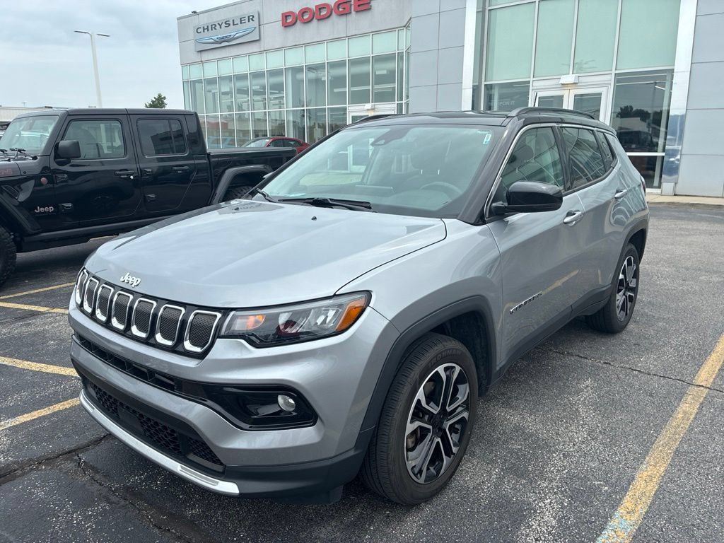 Certified 2022 Jeep Compass Limited AWD/4WD image 2